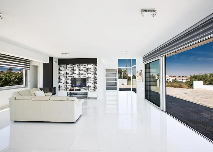 Villa Saranta Gold - Exquisite 3 Bedroom With Private Pool Protaras